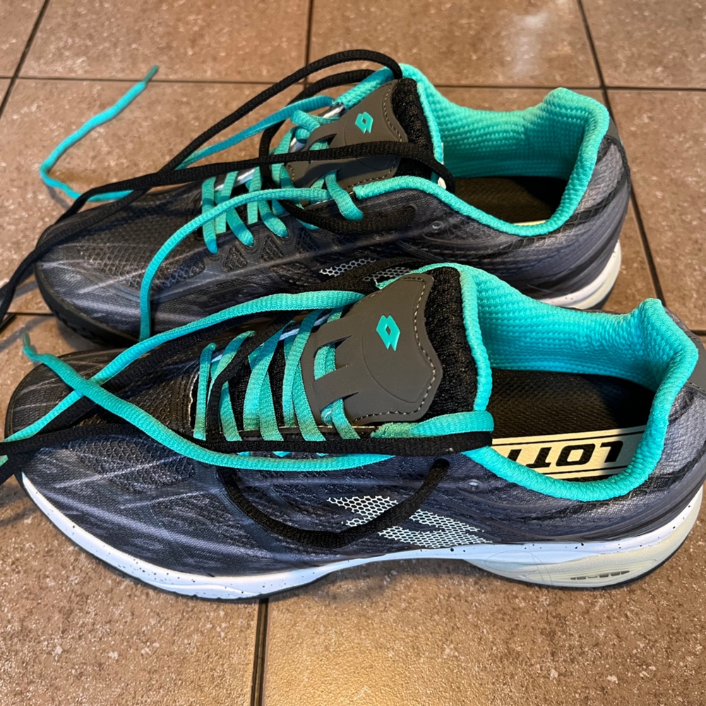 Lotto Mirage 300 Clay 9.5 mens brand new
